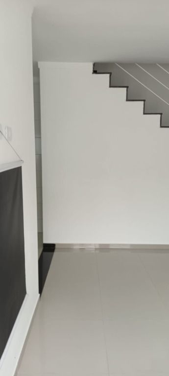 Sobrado à venda com 3 quartos, 100m² - Foto 8