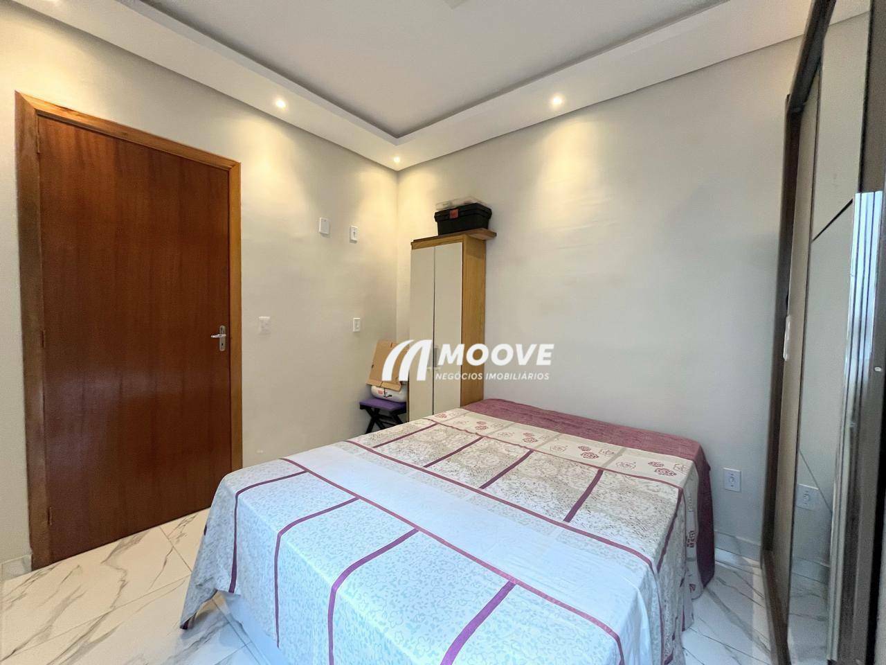 Casa à venda com 2 quartos, 60m² - Foto 10