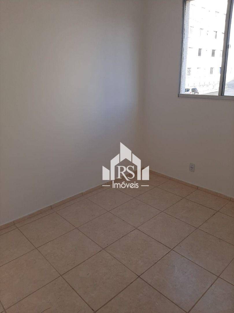 Apartamento à venda com 2 quartos, 44m² - Foto 11