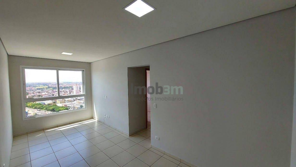 Apartamento à venda com 2 quartos, 70m² - Foto 13