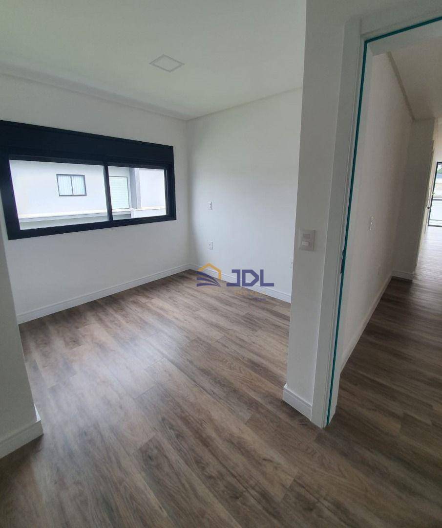 Casa de Condomínio à venda com 5 quartos, 250m² - Foto 10