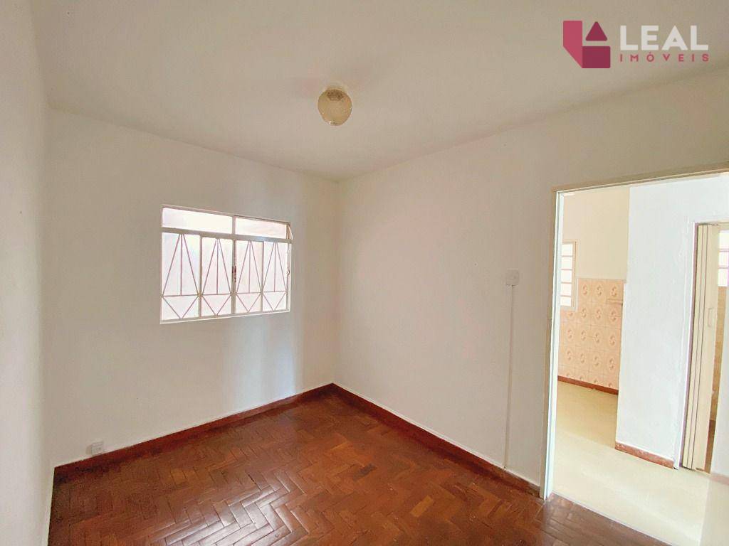 Casa à venda com 2 quartos, 64m² - Foto 9