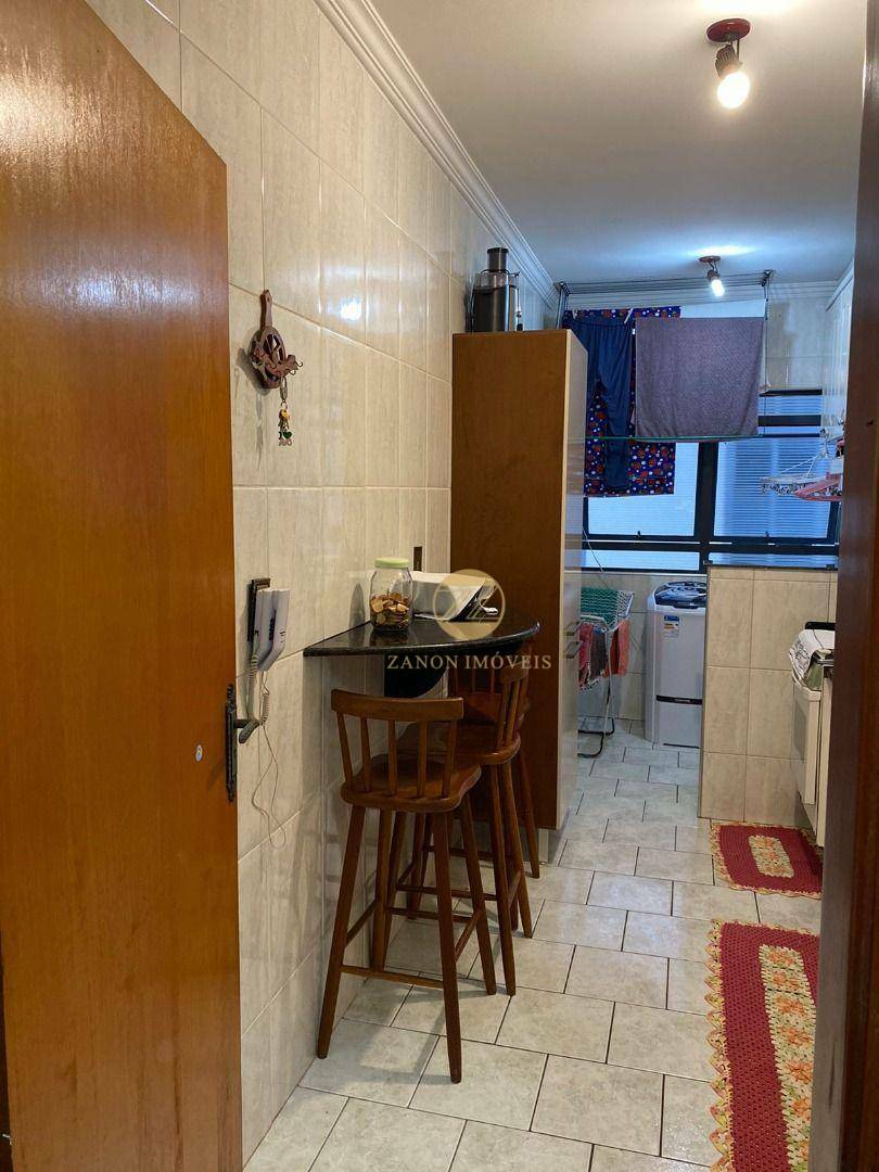 Apartamento à venda com 2 quartos, 67m² - Foto 12