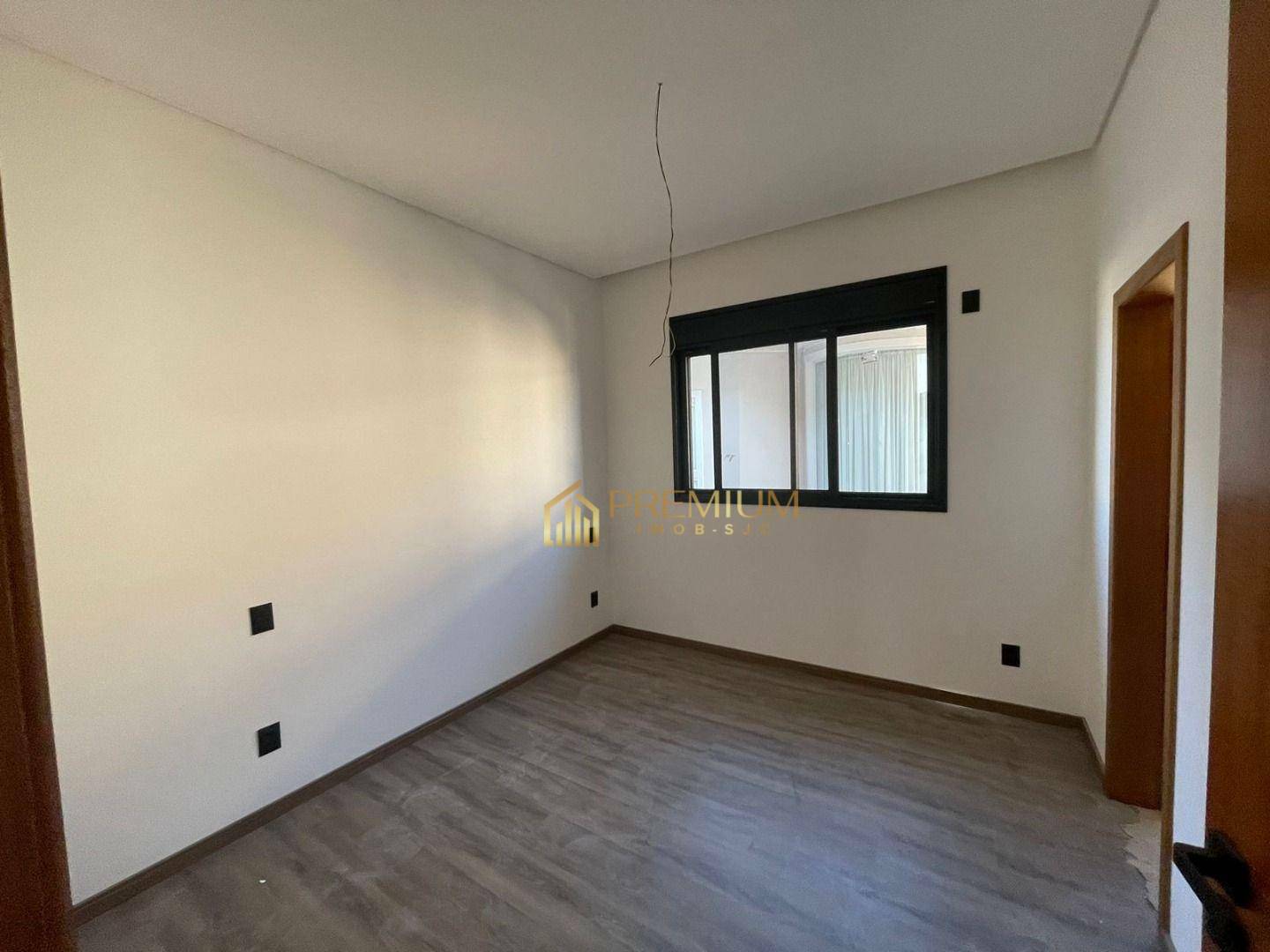 Sobrado à venda com 4 quartos, 367m² - Foto 3