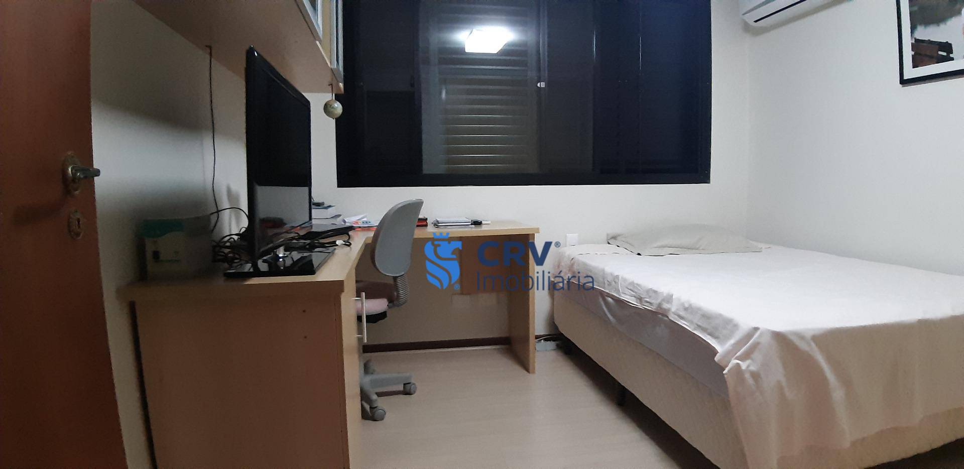 Apartamento à venda com 3 quartos, 191m² - Foto 17