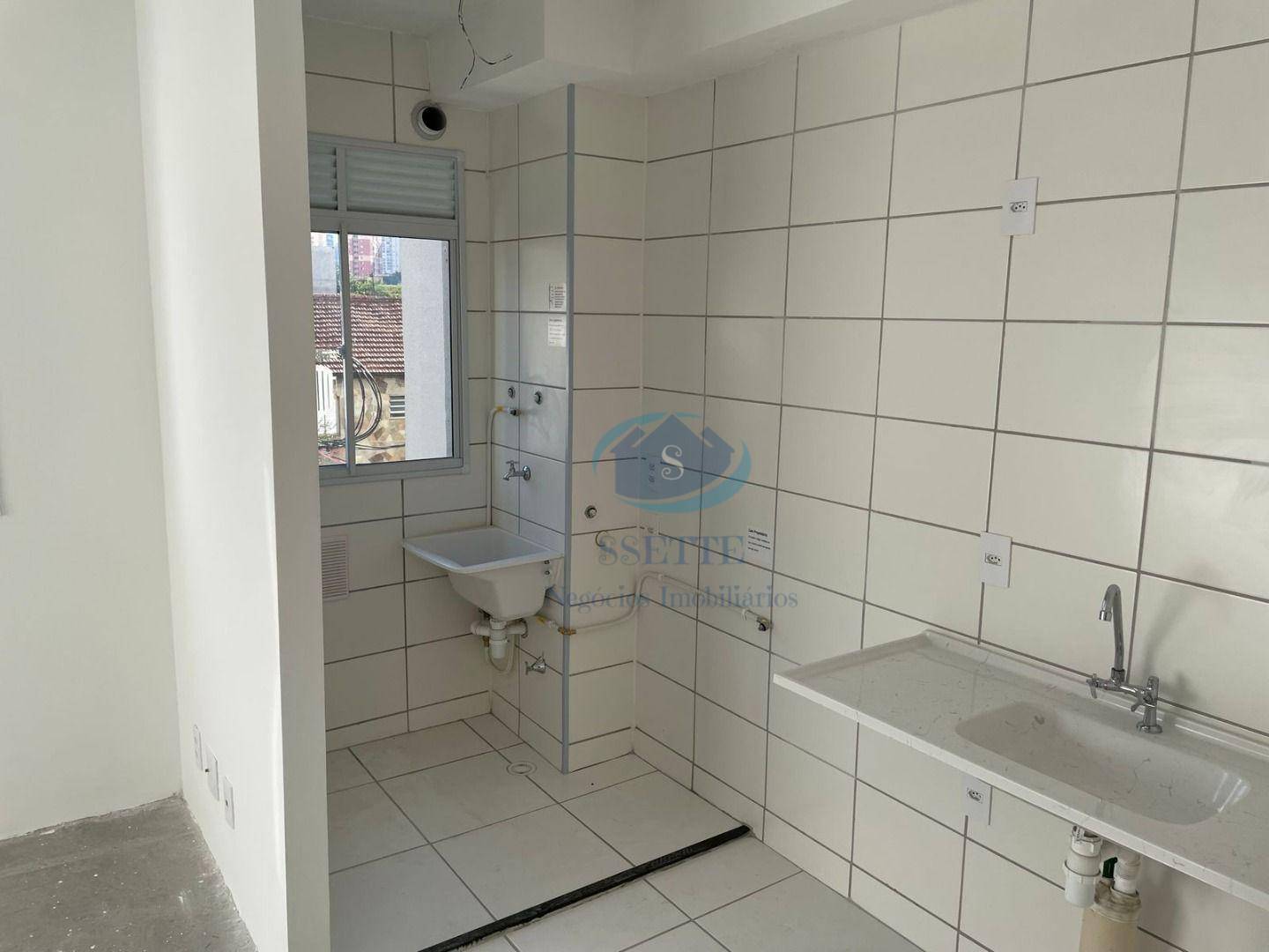 Apartamento à venda com 2 quartos, 35m² - Foto 11