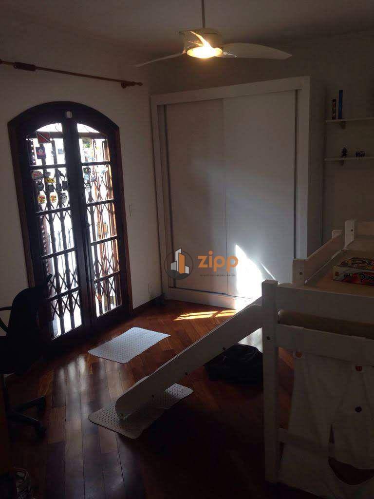 Sobrado à venda com 3 quartos, 230m² - Foto 25