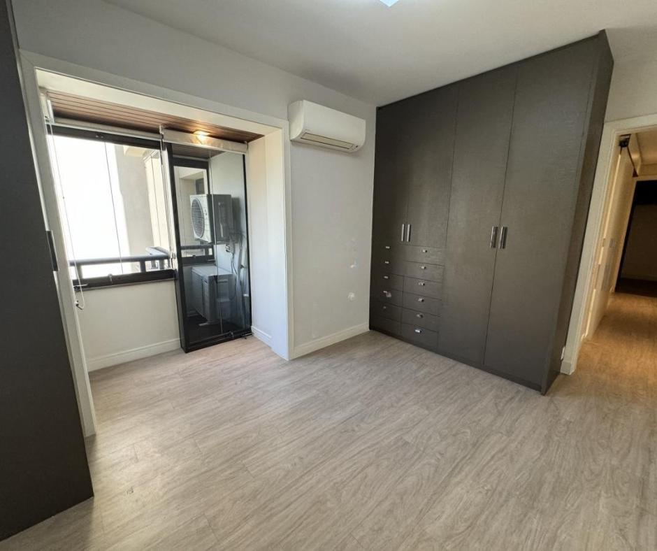 Apartamento à venda com 4 quartos, 226m² - Foto 22