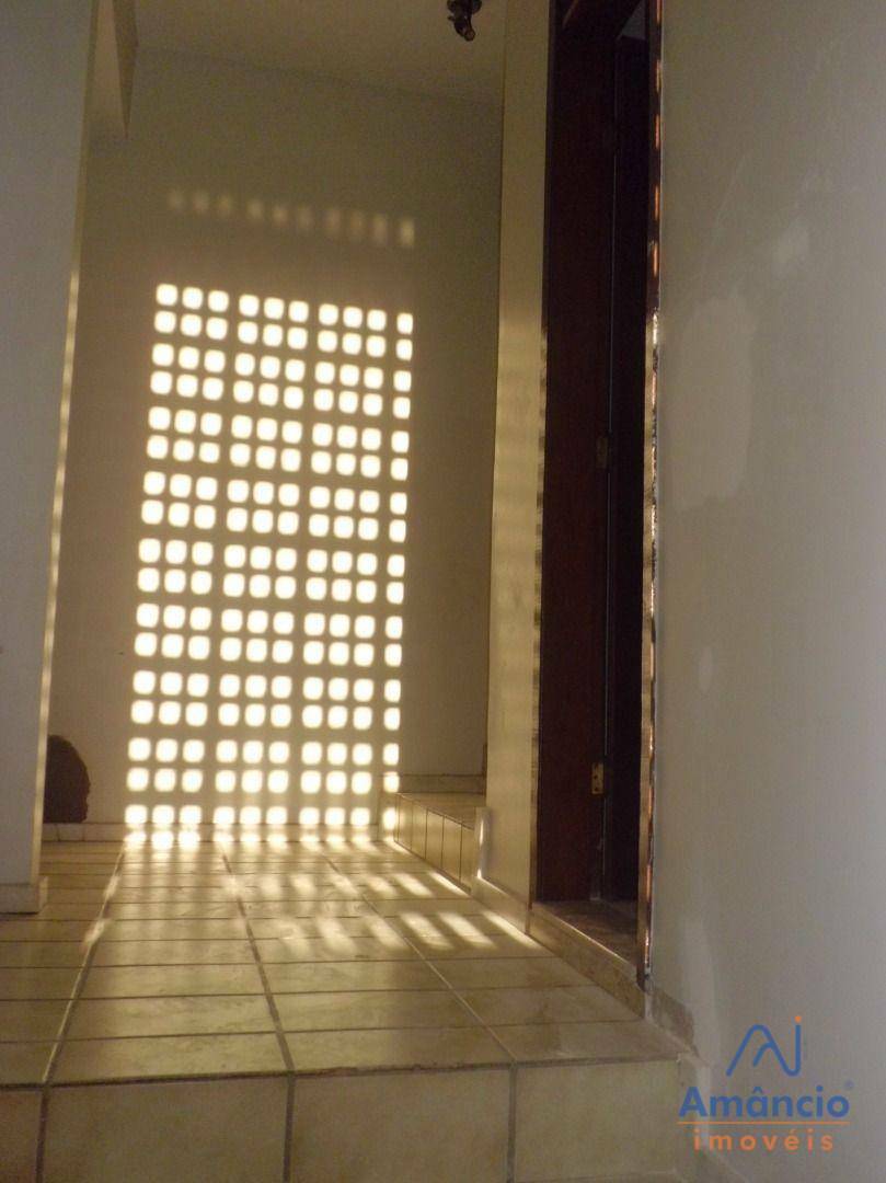 Casa, 4 quartos, 311 m² - Foto 5