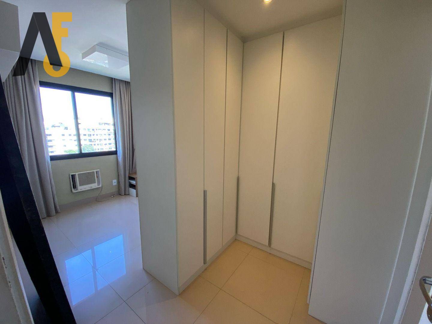 Apartamento à venda com 2 quartos, 63m² - Foto 10