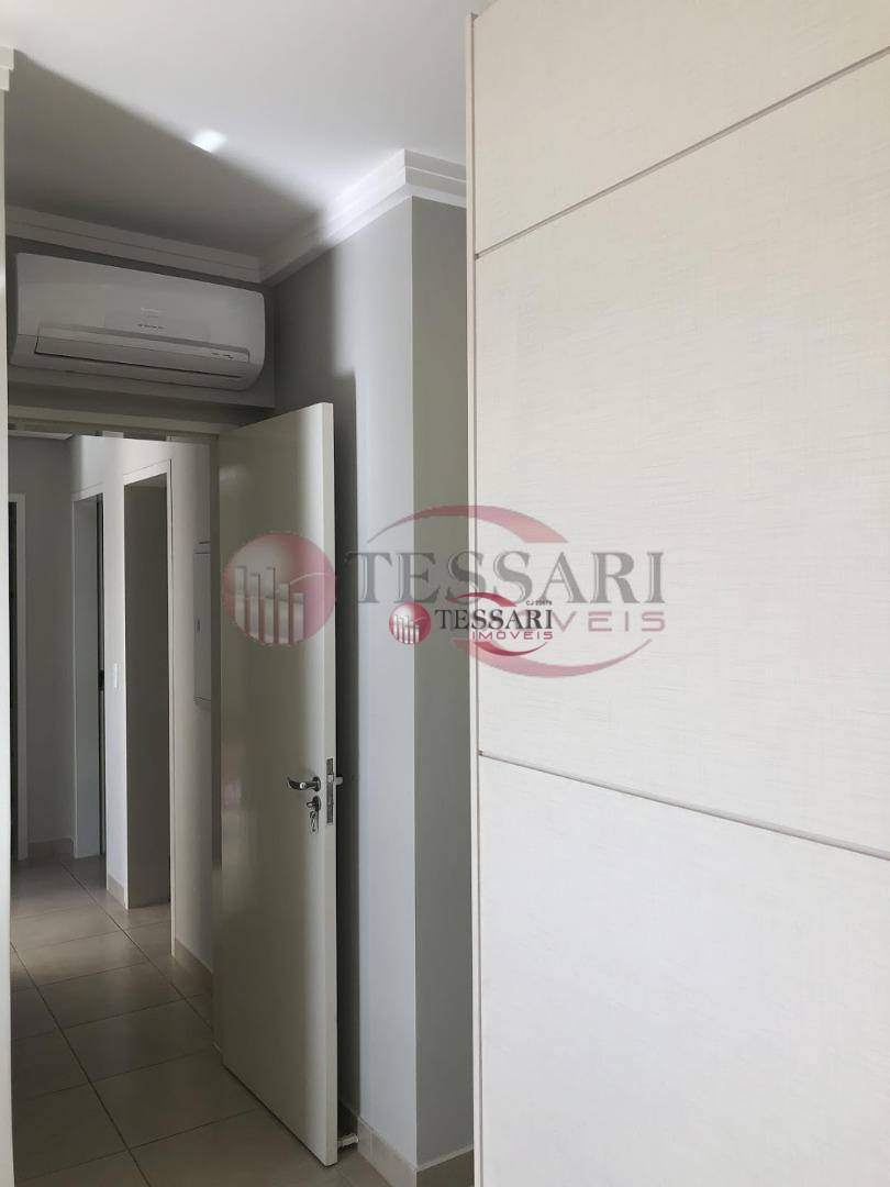 Apartamento para alugar com 3 quartos, 85m² - Foto 11