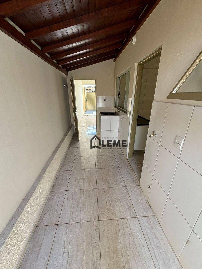 Casa à venda com 3 quartos, 130m² - Foto 11