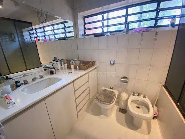 Casa de Condomínio à venda com 3 quartos, 370m² - Foto 25