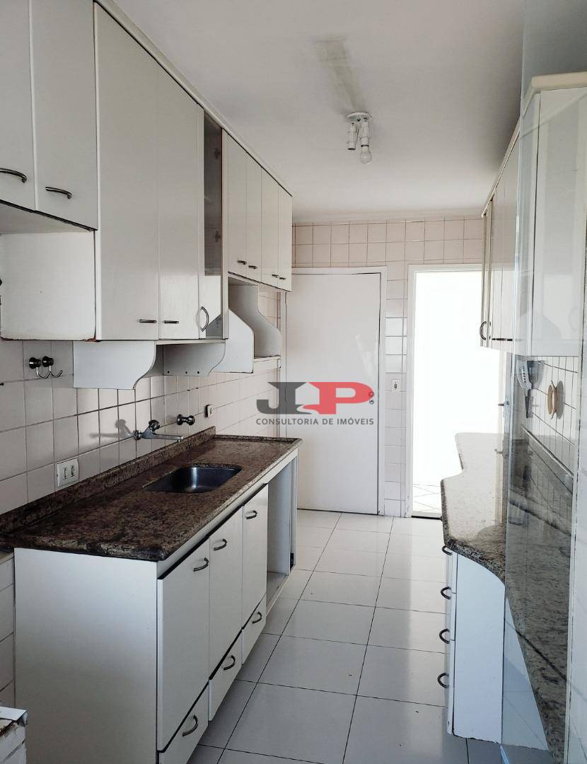 Apartamento à venda com 3 quartos, 82m² - Foto 2