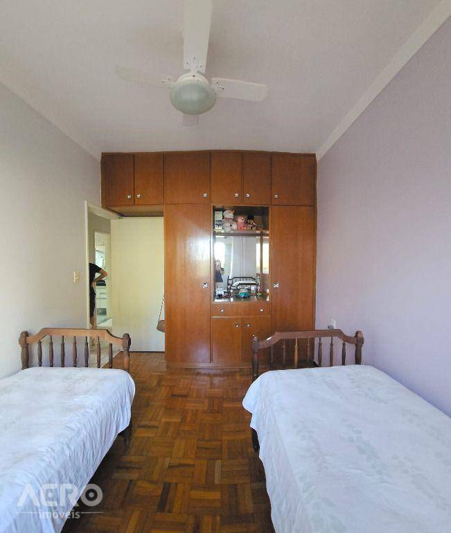 Casa à venda com 3 quartos, 160m² - Foto 14