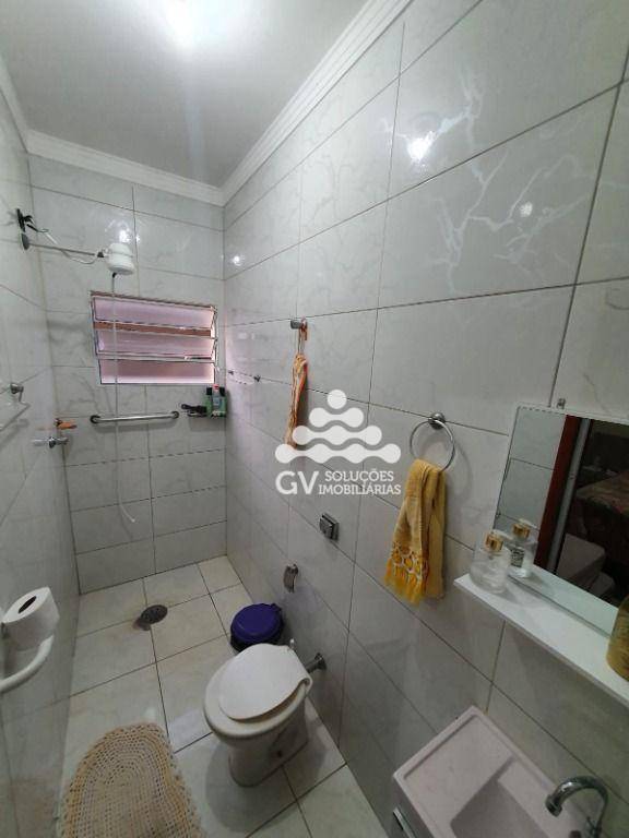 Casa à venda e aluguel com 3 quartos, 130m² - Foto 11