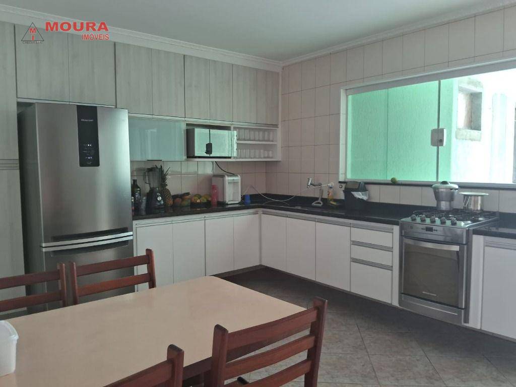 Sobrado à venda com 2 quartos, 148m² - Foto 4