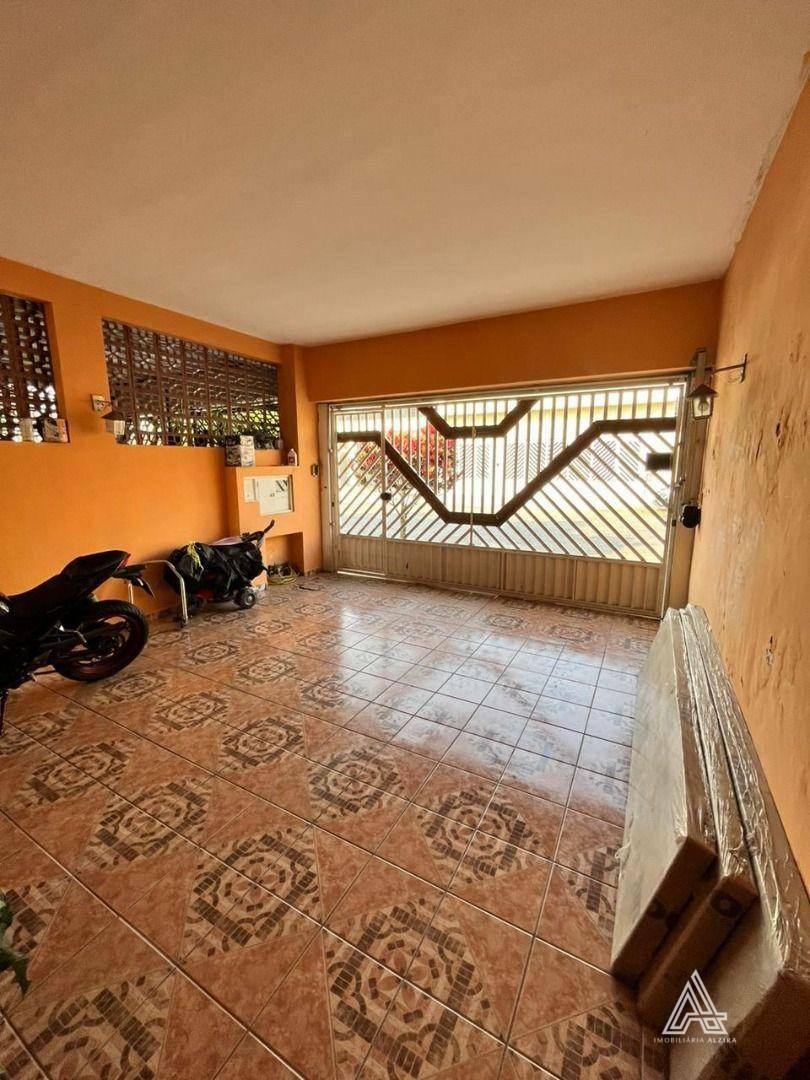 Sobrado à venda com 3 quartos, 200M2 - Foto 3