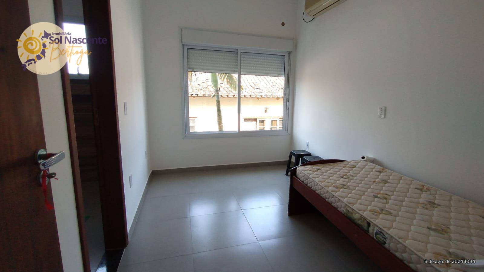 Casa à venda com 4 quartos, 250m² - Foto 11