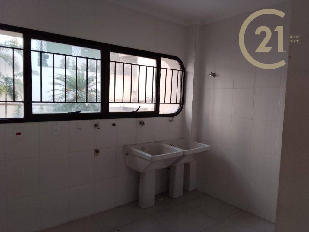 Apartamento à venda com 4 quartos, 196m² - Foto 11