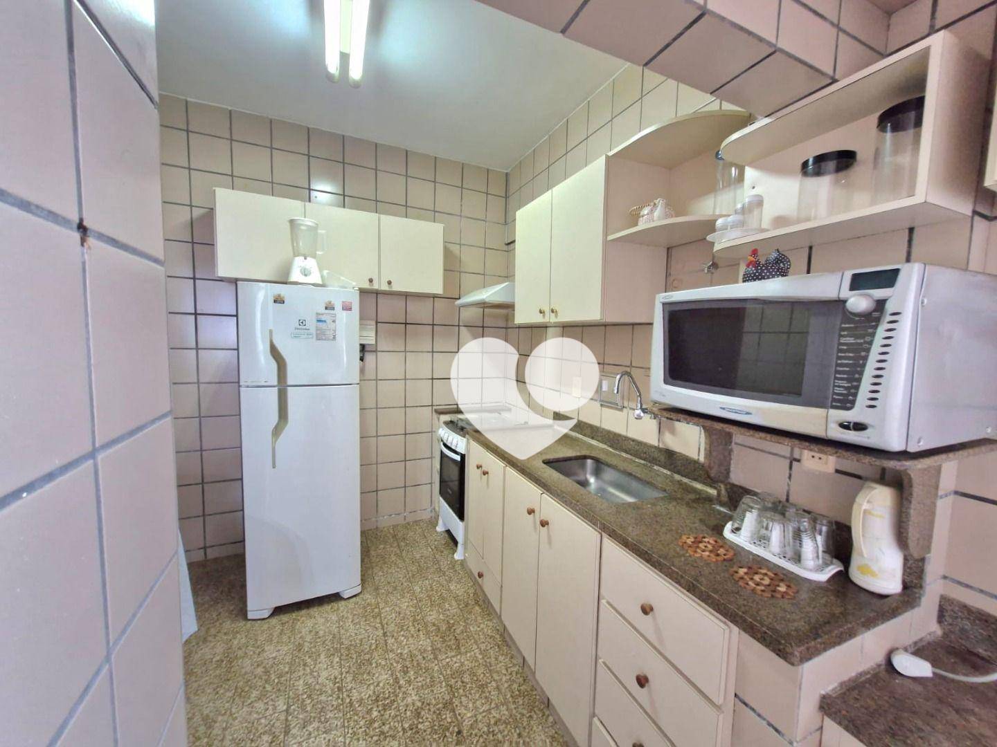 Apartamento à venda com 3 quartos, 84m² - Foto 12