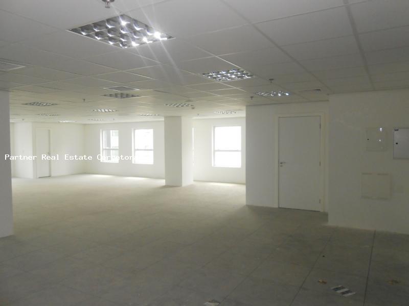 Conjunto Comercial-Sala à venda com 1 quarto, 252m² - Foto 28