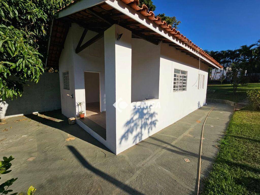 Chácara à venda com 4 quartos, 931m² - Foto 72