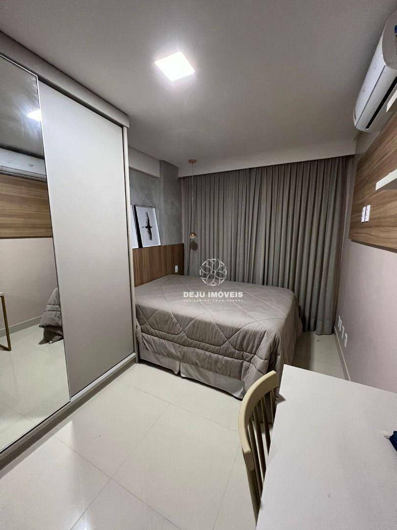 Apartamento à venda com 2 quartos, 62m² - Foto 3