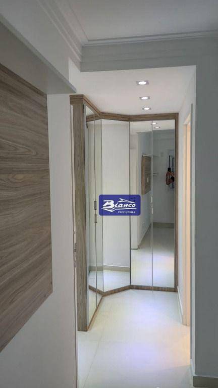 Apartamento à venda com 2 quartos, 68m² - Foto 19