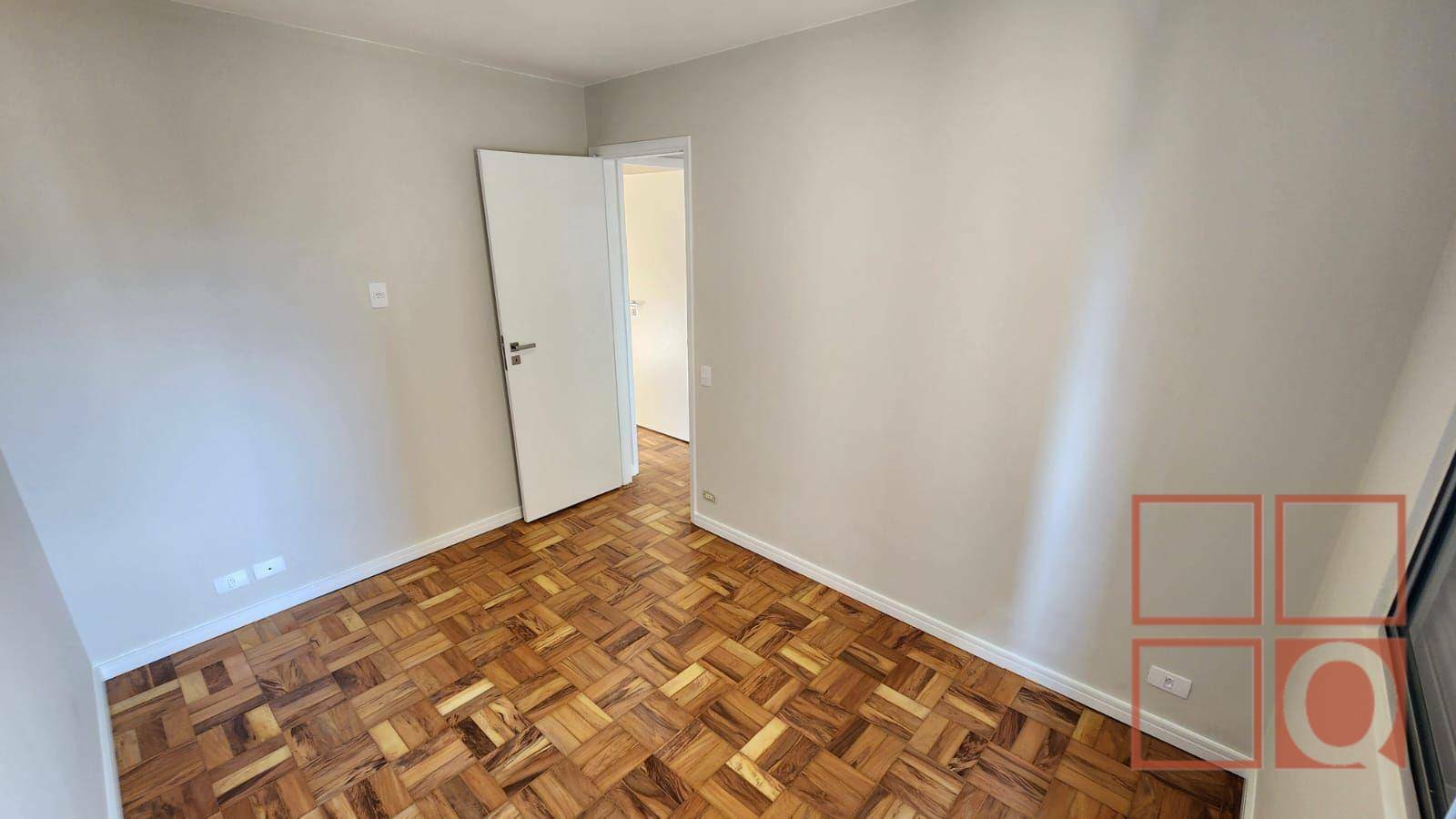 Apartamento à venda com 2 quartos, 67m² - Foto 11