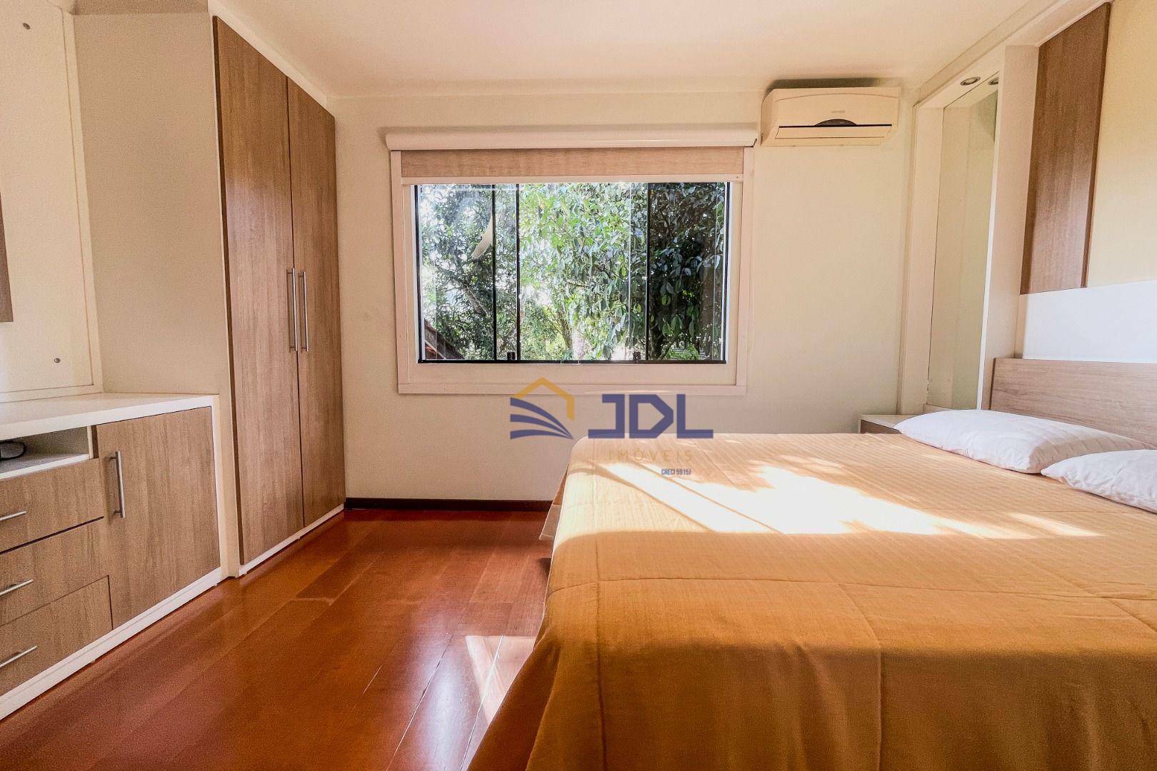 Casa à venda com 3 quartos, 179m² - Foto 11