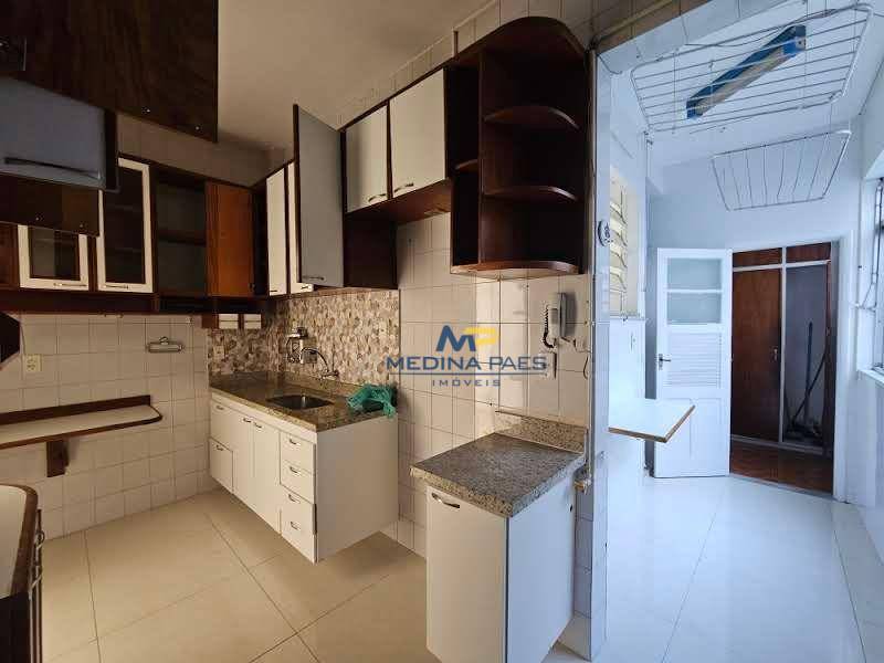 Apartamento à venda com 2 quartos, 70m² - Foto 7