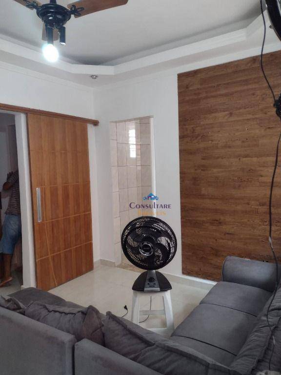 Apartamento à venda com 2 quartos, 70m² - Foto 2