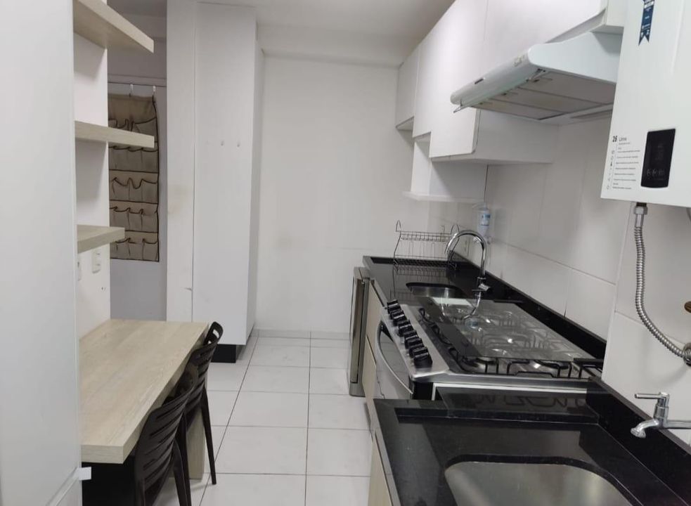 Apartamento à venda com 2 quartos, 60m² - Foto 7