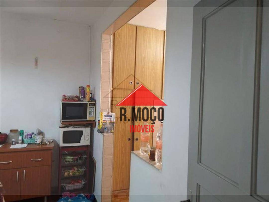 Casa à venda com 3 quartos, 300m² - Foto 16