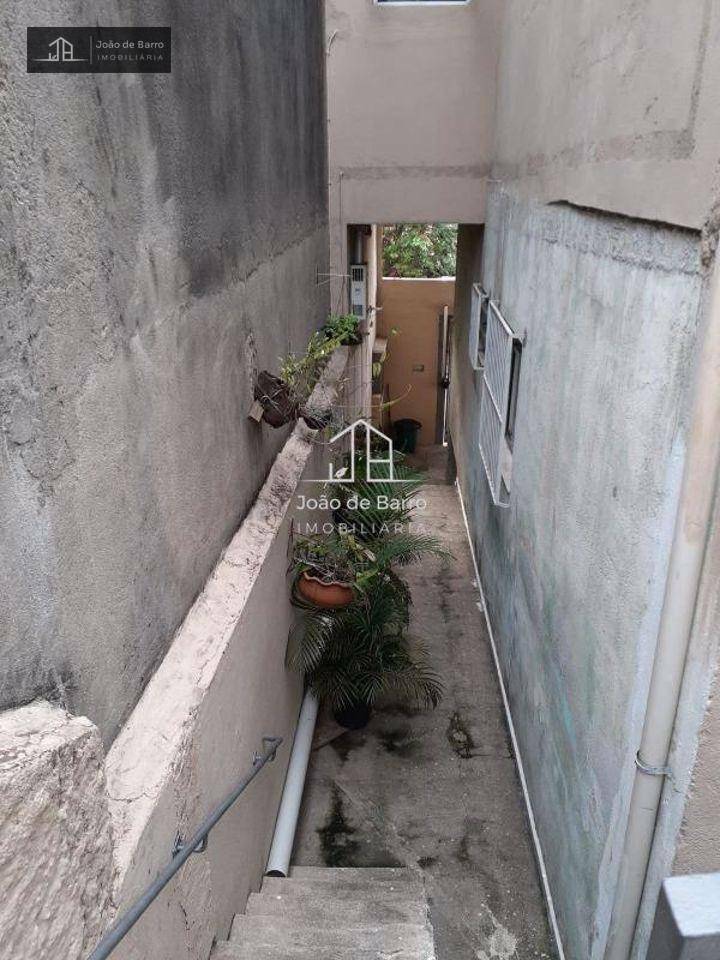 Sobrado à venda com 3 quartos, 200m² - Foto 27