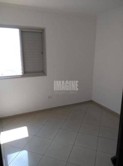 Apartamento à venda com 3 quartos, 100m² - Foto 6