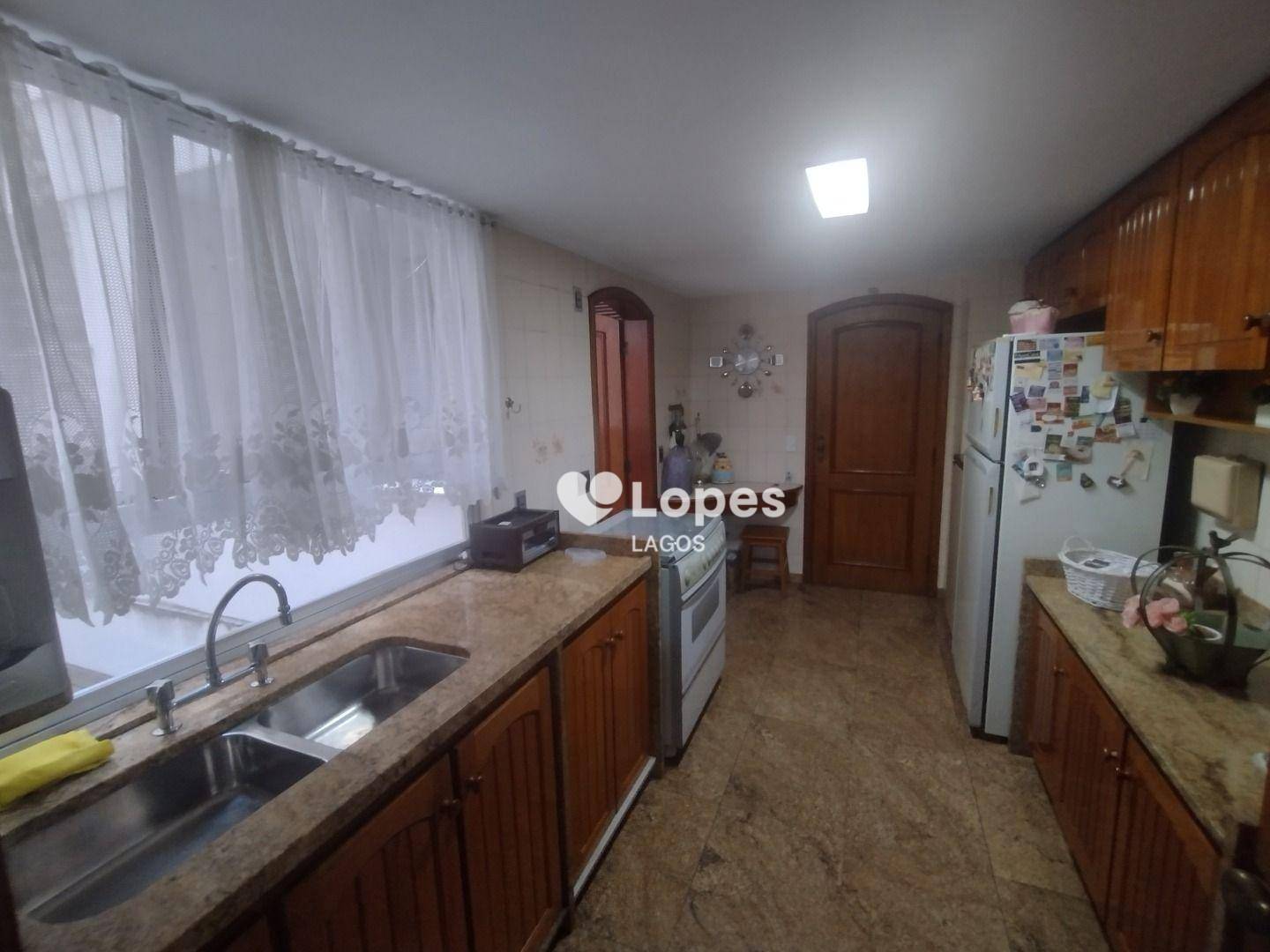 Apartamento à venda com 4 quartos, 208m² - Foto 17