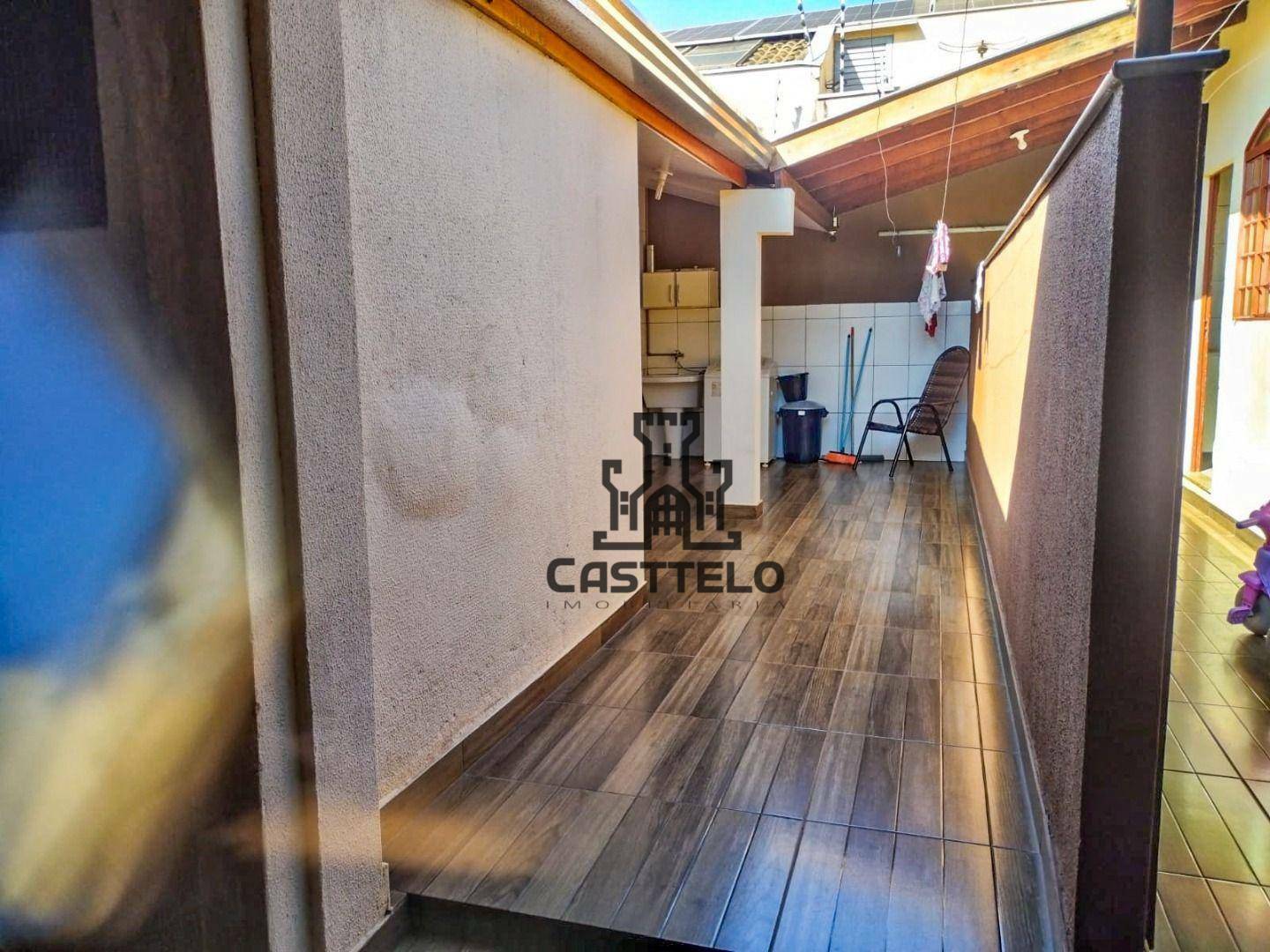 Casa à venda com 3 quartos, 100m² - Foto 5