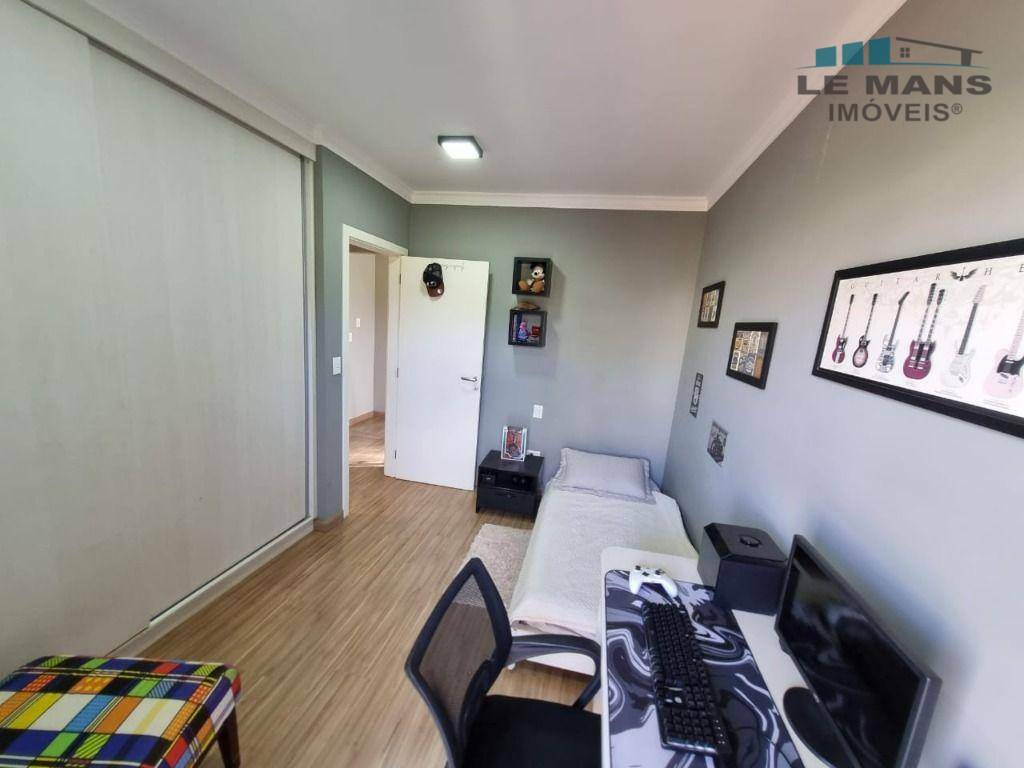 Casa à venda com 3 quartos, 210m² - Foto 16