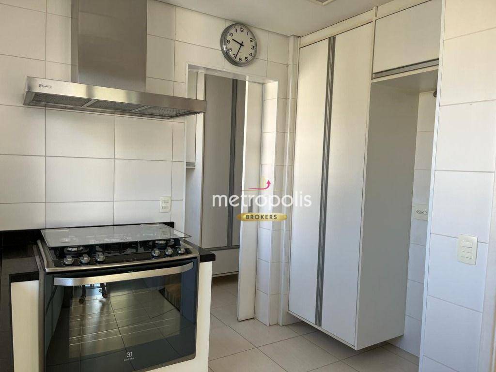 Apartamento à venda com 3 quartos, 137m² - Foto 4