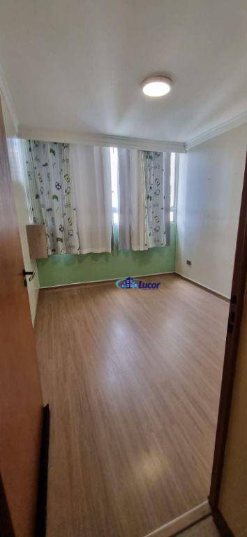 Apartamento à venda com 3 quartos, 74m² - Foto 12