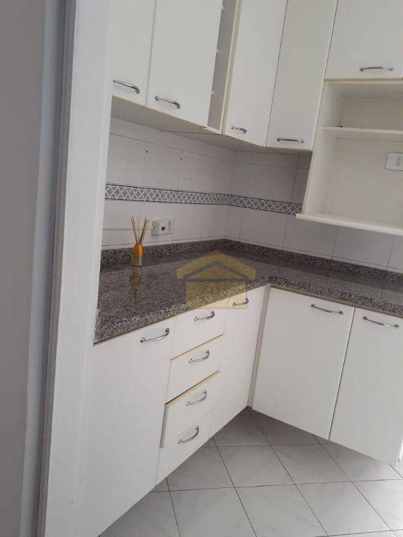 Apartamento à venda com 3 quartos, 67m² - Foto 3