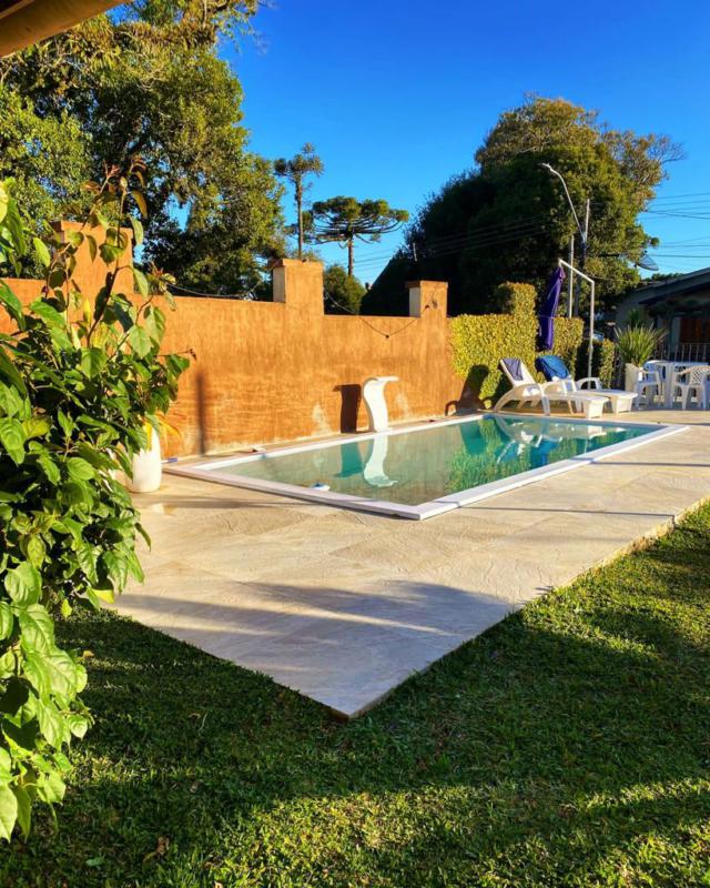 Casa à venda com 3 quartos, 161m² - Foto 1