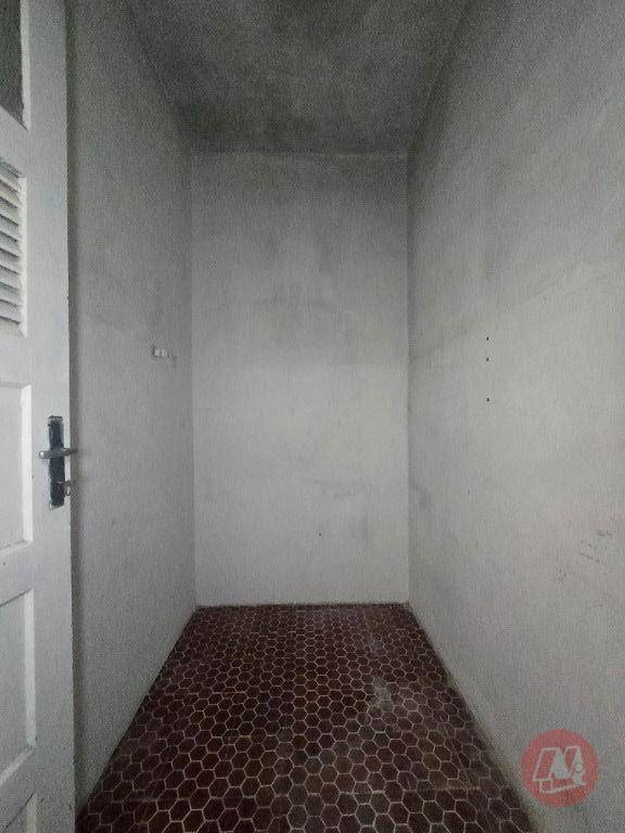 Apartamento para alugar com 3 quartos, 110m² - Foto 14