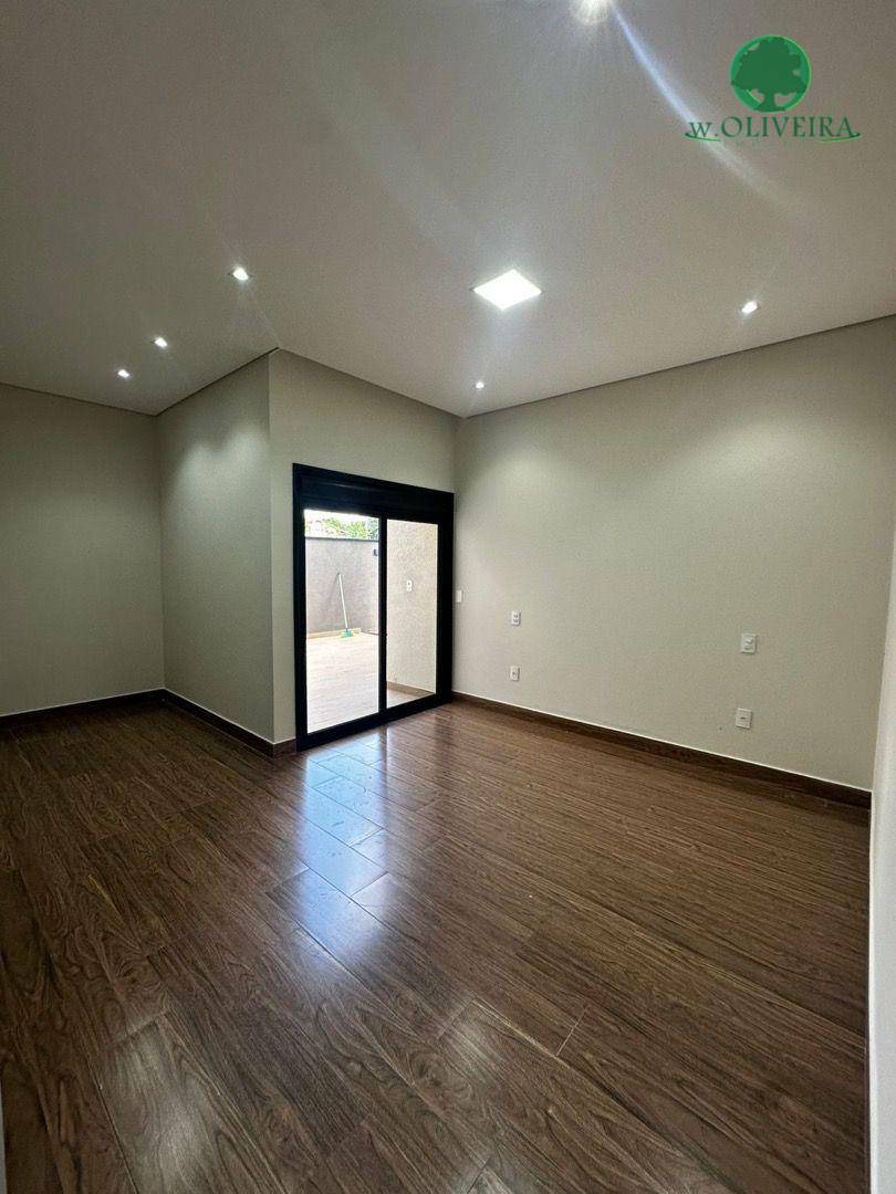 Casa de Condomínio à venda com 4 quartos, 245m² - Foto 10