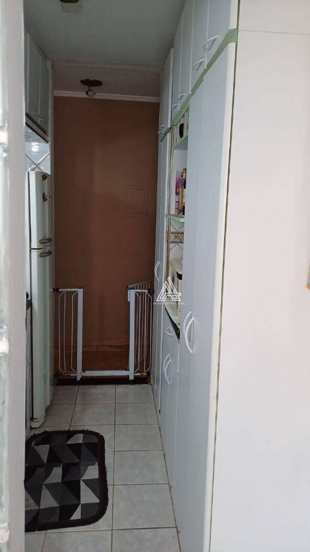 Apartamento à venda com 2 quartos, 70m² - Foto 32