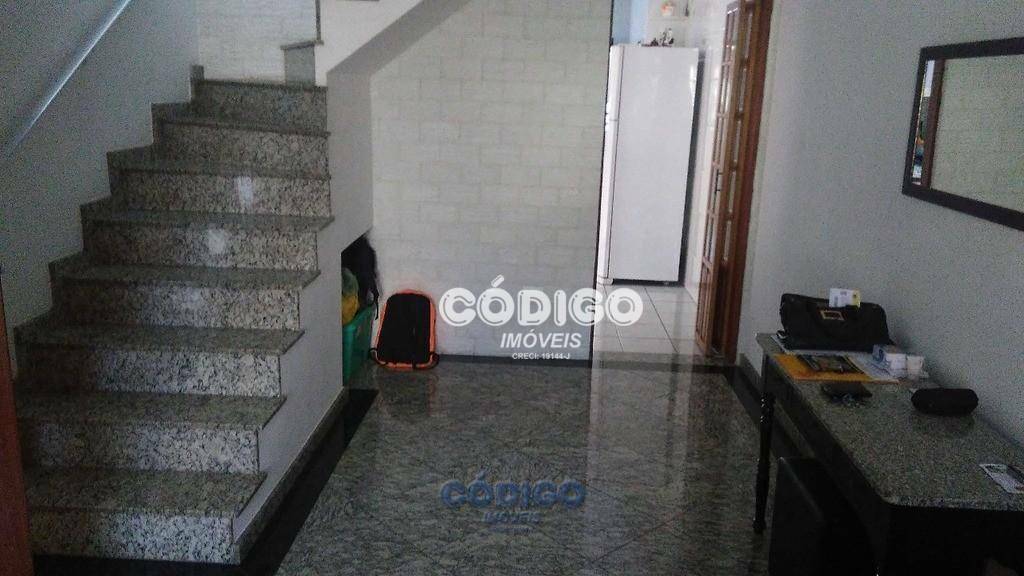 Sobrado à venda com 3 quartos, 142m² - Foto 3