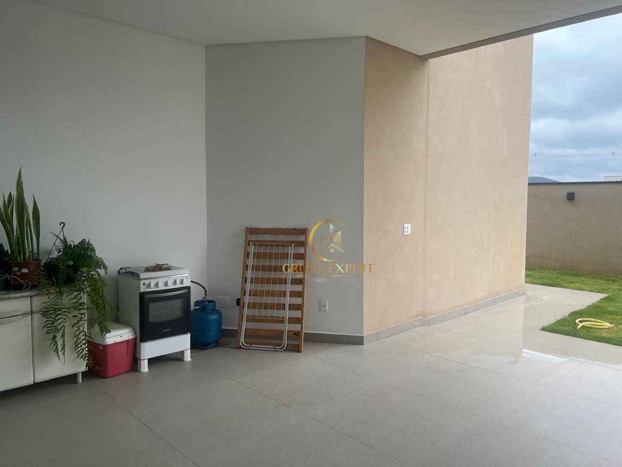 Sobrado à venda e aluguel com 3 quartos, 318m² - Foto 6