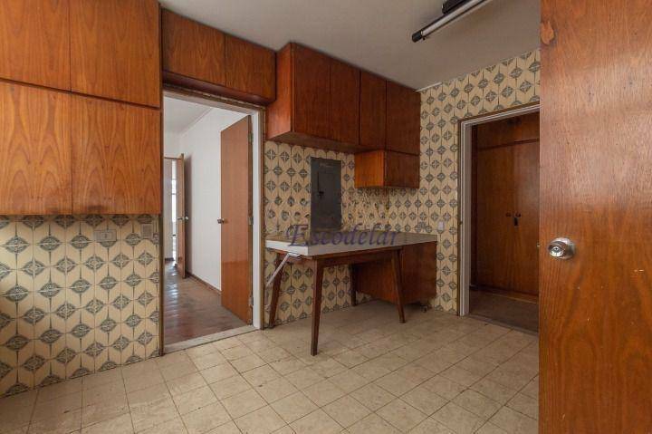 Apartamento à venda com 3 quartos, 246m² - Foto 19